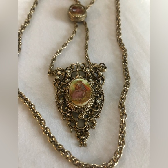 VTG Victorian Revival Courting Couple Porcelain Double Pendant - Picture 3 of 8